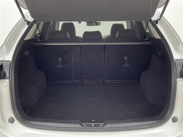 ＣＸ－５ ＸＤ　禁煙車／社外エアロ／ｉ－ＡＣＴＩＶＳＥＮＳＥ／ローダウン／純正ナビ／フルセグ／バックカメラ／ドラレコ／ビルトインＥＴＣ／ステアスイッチ／スマートキーｘ２／ＬＥＤヘッドライト／フォグ／純正１９インチＡＷ（15枚目）