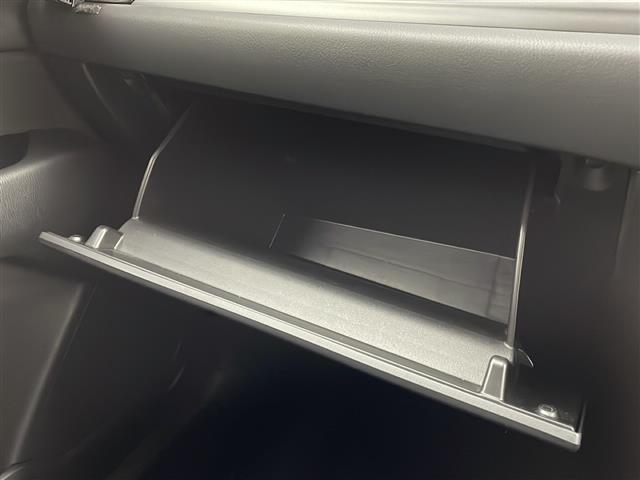 ＣＸ－５ ＸＤ　禁煙車／社外エアロ／ｉ－ＡＣＴＩＶＳＥＮＳＥ／ローダウン／純正ナビ／フルセグ／バックカメラ／ドラレコ／ビルトインＥＴＣ／ステアスイッチ／スマートキーｘ２／ＬＥＤヘッドライト／フォグ／純正１９インチＡＷ（30枚目）