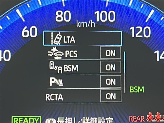 カローラスポーツ ハイブリッドＧ　禁煙車／トヨタセーフティ／ＢＳＭ／ＲＣＴＡ／ＲＣＣ／純正ＤＡ／Ｂカメラ／純正ＥＴＣ／純正ドラレコ／革巻ステア／ステアスイッチ／スマートキー／ハーフレザーシート／ＬＥＤヘッド／ＬＥＤフォグ／純正フロア（4枚目）