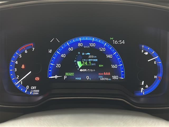 カローラスポーツ ハイブリッドＧ　禁煙車／トヨタセーフティ／ＢＳＭ／ＲＣＴＡ／ＲＣＣ／純正ＤＡ／Ｂカメラ／純正ＥＴＣ／純正ドラレコ／革巻ステア／ステアスイッチ／スマートキー／ハーフレザーシート／ＬＥＤヘッド／ＬＥＤフォグ／純正フロア（20枚目）