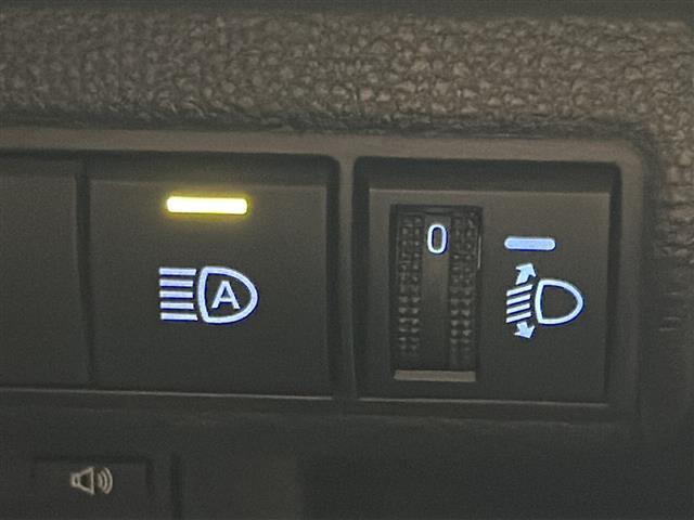 カローラスポーツ ハイブリッドＧ　禁煙車／トヨタセーフティ／ＢＳＭ／ＲＣＴＡ／ＲＣＣ／純正ＤＡ／Ｂカメラ／純正ＥＴＣ／純正ドラレコ／革巻ステア／ステアスイッチ／スマートキー／ハーフレザーシート／ＬＥＤヘッド／ＬＥＤフォグ／純正フロア（25枚目）