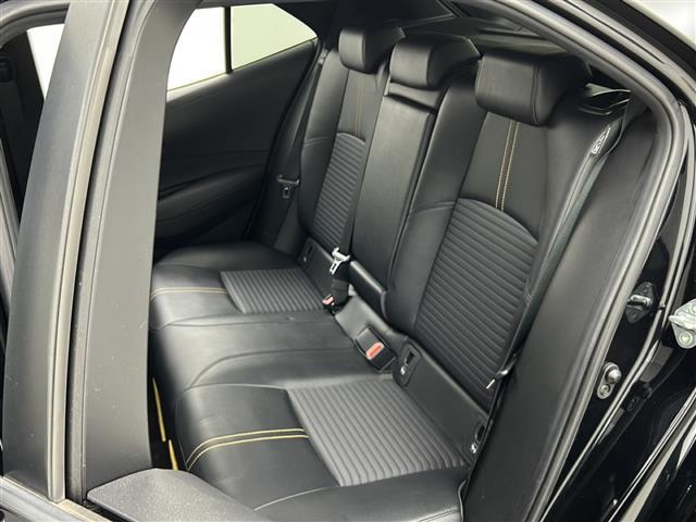 カローラスポーツ ハイブリッドＧ　禁煙車／トヨタセーフティ／ＢＳＭ／ＲＣＴＡ／ＲＣＣ／純正ＤＡ／Ｂカメラ／純正ＥＴＣ／純正ドラレコ／革巻ステア／ステアスイッチ／スマートキー／ハーフレザーシート／ＬＥＤヘッド／ＬＥＤフォグ／純正フロア（33枚目）