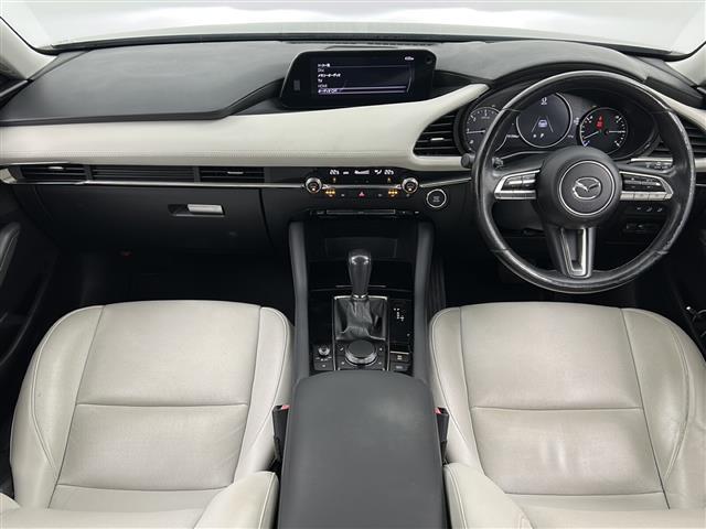 ＭＡＺＤＡ３セダン ＸＤ　Ｌパッケージ　禁煙車／本革シート／ＢＯＳＥサウンド／全周囲カメラ／アイアクティブ／ＨＵＤ／純正ナビ／ＥＴＣ／ドラレコ／シートヒーター／パワーシート／ステアヒーター／革巻ステア／スマートキー／純正１８インチアルミ（2枚目）