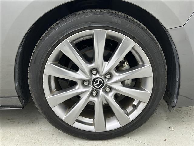 ＭＡＺＤＡ３セダン ＸＤ　Ｌパッケージ　禁煙車／本革シート／ＢＯＳＥサウンド／全周囲カメラ／アイアクティブ／ＨＵＤ／純正ナビ／ＥＴＣ／ドラレコ／シートヒーター／パワーシート／ステアヒーター／革巻ステア／スマートキー／純正１８インチアルミ（16枚目）