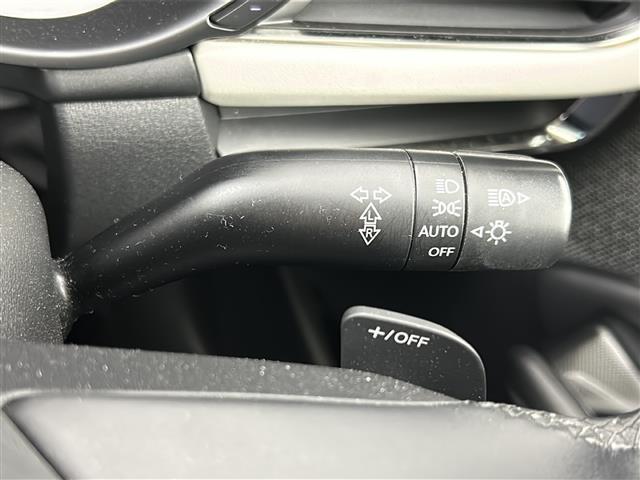 ＭＡＺＤＡ３セダン ＸＤ　Ｌパッケージ　禁煙車／本革シート／ＢＯＳＥサウンド／全周囲カメラ／アイアクティブ／ＨＵＤ／純正ナビ／ＥＴＣ／ドラレコ／シートヒーター／パワーシート／ステアヒーター／革巻ステア／スマートキー／純正１８インチアルミ（27枚目）