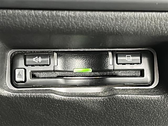 ＭＡＺＤＡ３セダン ＸＤ　Ｌパッケージ　禁煙車／本革シート／ＢＯＳＥサウンド／全周囲カメラ／アイアクティブ／ＨＵＤ／純正ナビ／ＥＴＣ／ドラレコ／シートヒーター／パワーシート／ステアヒーター／革巻ステア／スマートキー／純正１８インチアルミ（28枚目）