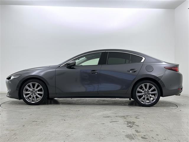 ＭＡＺＤＡ３セダン ＸＤ　Ｌパッケージ　禁煙車／本革シート／ＢＯＳＥサウンド／全周囲カメラ／アイアクティブ／ＨＵＤ／純正ナビ／ＥＴＣ／ドラレコ／シートヒーター／パワーシート／ステアヒーター／革巻ステア／スマートキー／純正１８インチアルミ（39枚目）