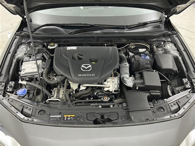 ＭＡＺＤＡ３セダン ＸＤ　Ｌパッケージ　禁煙車／本革シート／ＢＯＳＥサウンド／全周囲カメラ／アイアクティブ／ＨＵＤ／純正ナビ／ＥＴＣ／ドラレコ／シートヒーター／パワーシート／ステアヒーター／革巻ステア／スマートキー／純正１８インチアルミ（42枚目）