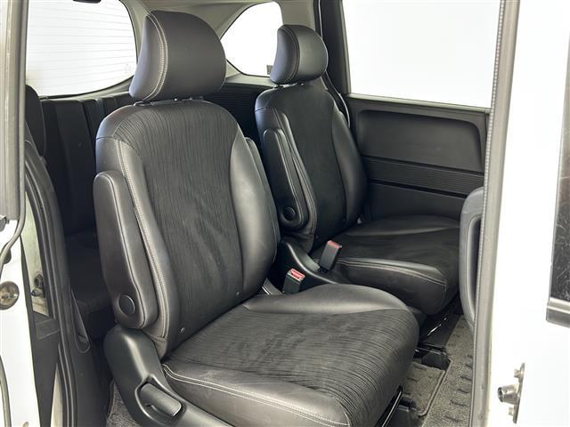 フリードハイブリッド ジャストセレクション 禁煙車/両側電動ドア/クルーズコントロール/バックカメラ/ビルトインETC/フルセグテレビ/7インチナビ/純正15インチアルミ/純正フロアマット/冬タイヤ積込/スマートキー/スペアキー/横滑り防止機能(14枚目)