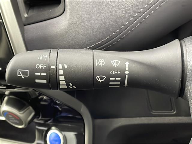 セレナ ｅ－パワー　ハイウェイスターＶ　禁煙車／天吊モニター／プロパイロット／パーキングアシスト／後側方支援／衝突軽減／車線維持／純正１０型ナビ／全周囲カメラ／前後ドライブレコーダー／ＥＴＣ／両側電動ドア／電動パーキング／純正１５型アルミ（25枚目）