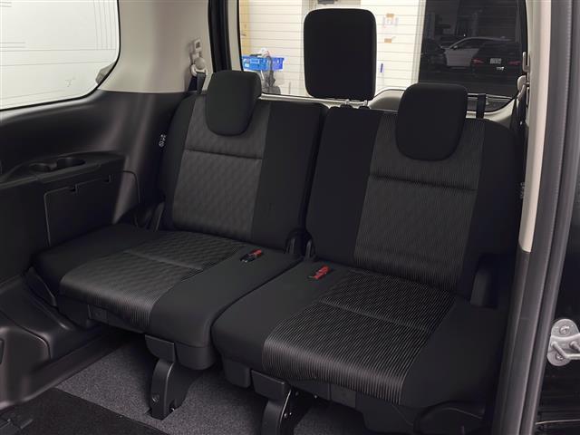 セレナ ｅ－パワー　ハイウェイスターＶ　禁煙車／天吊モニター／プロパイロット／パーキングアシスト／後側方支援／衝突軽減／車線維持／純正１０型ナビ／全周囲カメラ／前後ドライブレコーダー／ＥＴＣ／両側電動ドア／電動パーキング／純正１５型アルミ（34枚目）