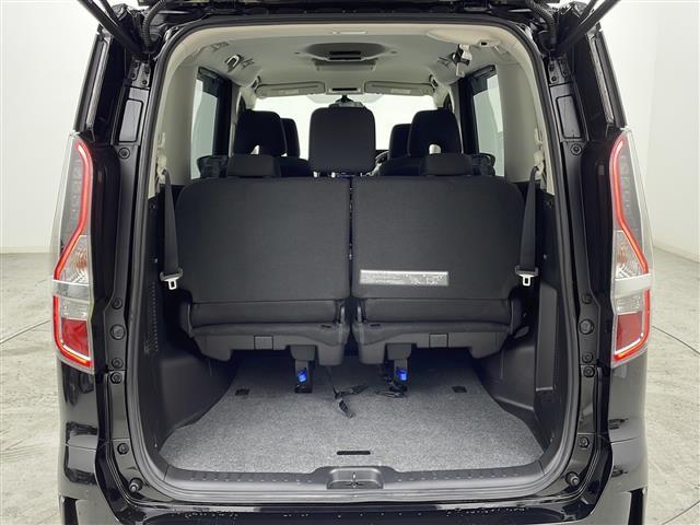 セレナ ｅ－パワー　ハイウェイスターＶ　禁煙車／天吊モニター／プロパイロット／パーキングアシスト／後側方支援／衝突軽減／車線維持／純正１０型ナビ／全周囲カメラ／前後ドライブレコーダー／ＥＴＣ／両側電動ドア／電動パーキング／純正１５型アルミ（35枚目）