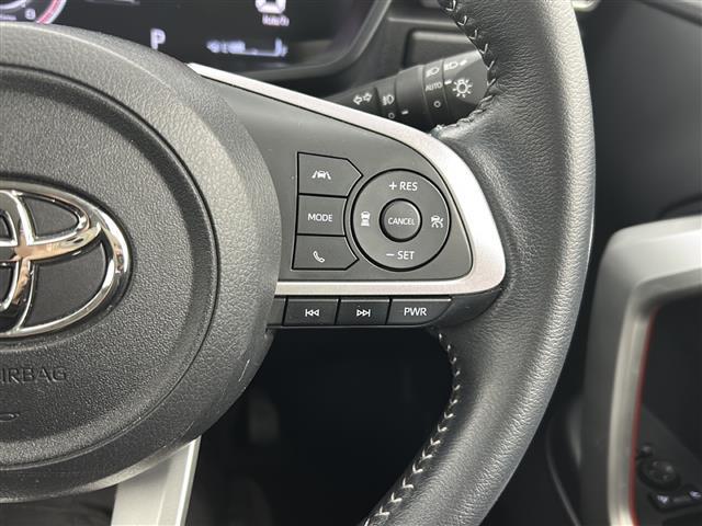 ライズ Z 禁煙車/全方位カメラ/衝突軽減/純正9型ナビ/LEDヘッドライト/LEDフォグライト/前席シートヒーター/革巻きステアリング/ステアリングスイッチ/ドライブレコーダー/純正フロアマット/ドアバイザー(4枚目)