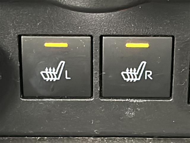 ライズ Z 禁煙車/全方位カメラ/衝突軽減/純正9型ナビ/LEDヘッドライト/LEDフォグライト/前席シートヒーター/革巻きステアリング/ステアリングスイッチ/ドライブレコーダー/純正フロアマット/ドアバイザー(7枚目)