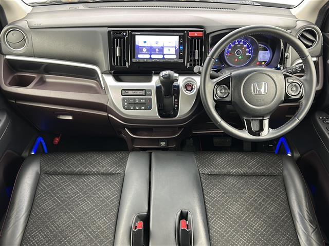 Ｎ－ＷＧＮカスタム カスタム　ＳＳクールパッケージ　禁煙車／特別仕様車／ＣＴＢＡ／純正７型ナビ／フルセグＴＶ／バックカメラ／ハーフレザーシート／革巻ステア／ステアスイッチ／プッシュスタート／スマートキー×２／無限フロアマッド／フォグランプ／オートライト（2枚目）