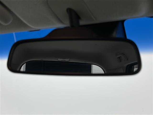 Ｎ－ＷＧＮカスタム カスタム　ＳＳクールパッケージ　禁煙車／特別仕様車／ＣＴＢＡ／純正７型ナビ／フルセグＴＶ／バックカメラ／ハーフレザーシート／革巻ステア／ステアスイッチ／プッシュスタート／スマートキー×２／無限フロアマッド／フォグランプ／オートライト（28枚目）