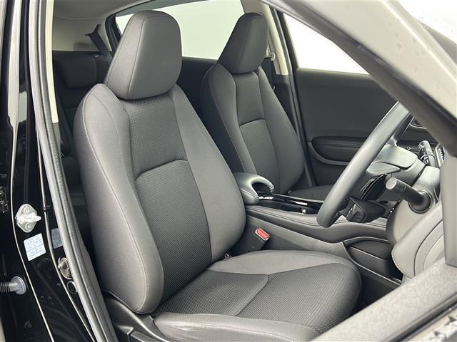 ヴェゼル ハイブリッド・ホンダセンシング 禁煙車/ホンダセンシング/純正8型ナビ/バックカメラ/フルセグ/ビルトインETC/プッシュスタート/スマートキー×2/ステアスイッチ/パドルシフト/LEDヘッド/フロアマッド/電子パーキングブレーキ(13枚目)