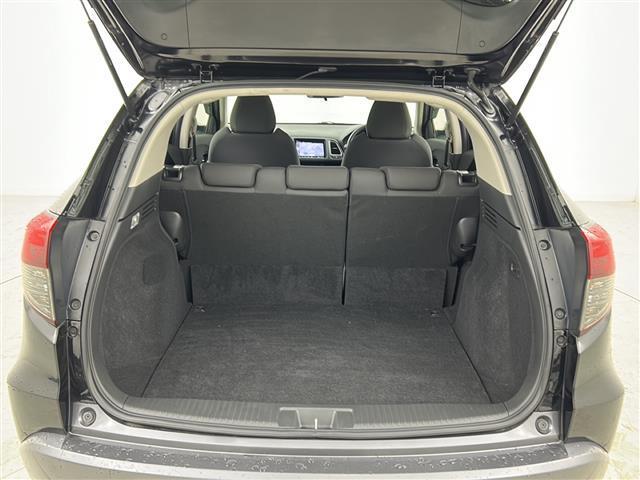 ヴェゼル ハイブリッド・ホンダセンシング 禁煙車/ホンダセンシング/純正8型ナビ/バックカメラ/フルセグ/ビルトインETC/プッシュスタート/スマートキー×2/ステアスイッチ/パドルシフト/LEDヘッド/フロアマッド/電子パーキングブレーキ(15枚目)