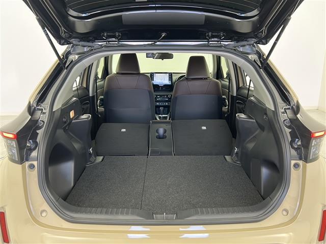 ヤリスクロス ハイブリッドＺ　禁煙車／トヨタセーフティー／ＲＣＣ／全周囲カメラ／純正ナビ／ビルトインＥＴＣ／ドラレコ／シートヒーター／パワーシート／ハーフレザーシート／ステアヒーター／革巻きステア／スマートキー×２／純正１８アルミ（35枚目）