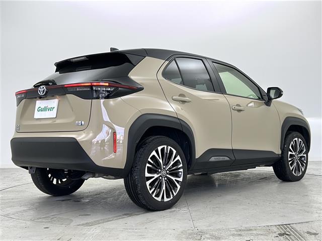 ヤリスクロス ハイブリッドＺ　禁煙車／トヨタセーフティー／ＲＣＣ／全周囲カメラ／純正ナビ／ビルトインＥＴＣ／ドラレコ／シートヒーター／パワーシート／ハーフレザーシート／ステアヒーター／革巻きステア／スマートキー×２／純正１８アルミ（37枚目）