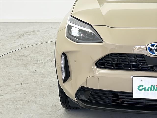 ヤリスクロス ハイブリッドＺ　禁煙車／トヨタセーフティー／ＲＣＣ／全周囲カメラ／純正ナビ／ビルトインＥＴＣ／ドラレコ／シートヒーター／パワーシート／ハーフレザーシート／ステアヒーター／革巻きステア／スマートキー×２／純正１８アルミ（40枚目）