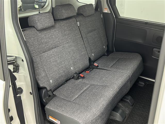 シエンタ ハイブリッドZ 禁煙車/衝突軽減/車線維持/レーダークルーズコントロール/ブラインドスポットモニター/両側電動ドア/純正ディスプレイオーディオ/バックカメラ/AC100V/ビルトインETC/純正アルミ/LEDヘッド(14枚目)