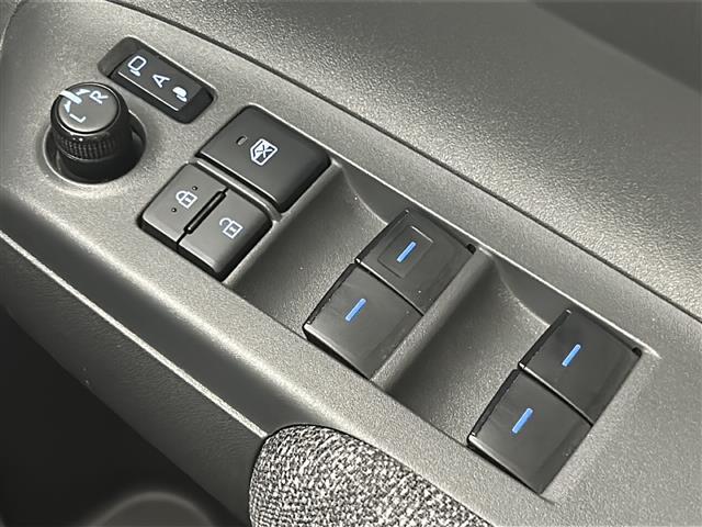 シエンタ ハイブリッドZ 禁煙車/衝突軽減/車線維持/レーダークルーズコントロール/ブラインドスポットモニター/両側電動ドア/純正ディスプレイオーディオ/バックカメラ/AC100V/ビルトインETC/純正アルミ/LEDヘッド(29枚目)