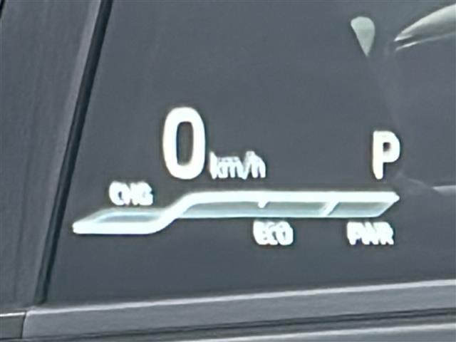 ハリアーハイブリッド Ｚ　禁煙車／ＪＢＬ／トヨタセーフティセンス／ＲＣＴＡ／ＨＵＤ／純正１２．３型ナビ／フルセグ／バックカメラデジタルミラードラレコ内臓／ハーフレザー／ＥＴＣ２．０／ＬＥＤヘッドライト／純正１９インチアルミ（4枚目）