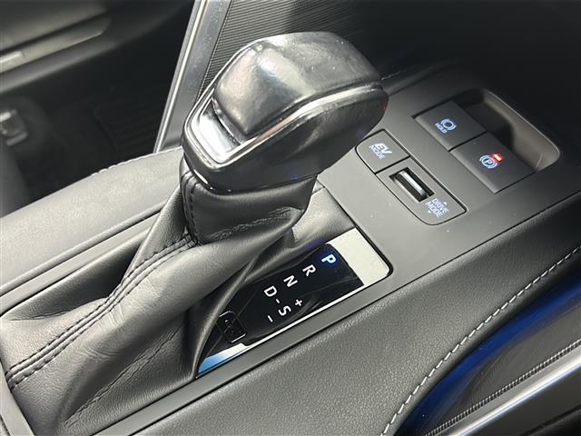 ハリアーハイブリッド Ｚ　禁煙車／ＪＢＬ／トヨタセーフティセンス／ＲＣＴＡ／ＨＵＤ／純正１２．３型ナビ／フルセグ／バックカメラデジタルミラードラレコ内臓／ハーフレザー／ＥＴＣ２．０／ＬＥＤヘッドライト／純正１９インチアルミ（10枚目）