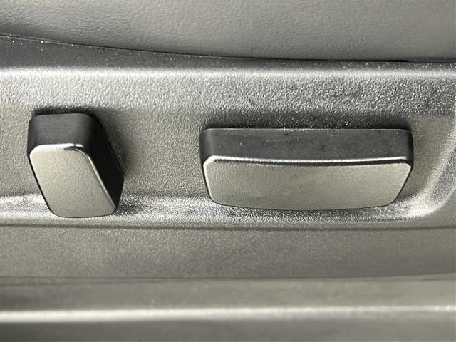 デリカD:5 ジャスパー 禁煙車/ワンオーナー/電動ステップ/天吊モニター/BIGX11型ナビ/全周囲カメラ/ACC/BSM/両側電動ドア/電動リアゲート/ハーフレザー/シートヒーター/LEDヘッドライト/ETC/純正アルミ(27枚目)