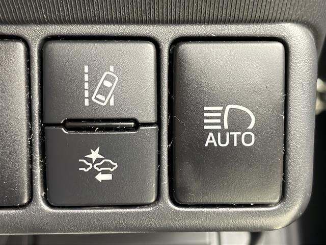 アクア Sスタイルブラック 禁煙車/トヨタセーフティ/純正ナビ/バックカメラ/ワンセグTV/ドライブレコーダー/プッシュスタート/スマートキー/純正フロアマッド/社外アルミホイール積み込み/アイドリングストップ/横滑り防止機能(4枚目)