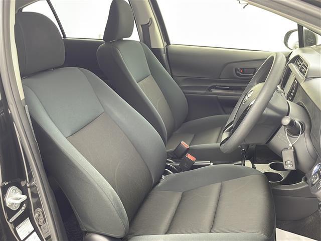 アクア Sスタイルブラック 禁煙車/トヨタセーフティ/純正ナビ/バックカメラ/ワンセグTV/ドライブレコーダー/プッシュスタート/スマートキー/純正フロアマッド/社外アルミホイール積み込み/アイドリングストップ/横滑り防止機能(13枚目)