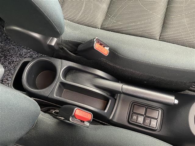 アクア Sスタイルブラック 禁煙車/トヨタセーフティ/純正ナビ/バックカメラ/ワンセグTV/ドライブレコーダー/プッシュスタート/スマートキー/純正フロアマッド/社外アルミホイール積み込み/アイドリングストップ/横滑り防止機能(24枚目)