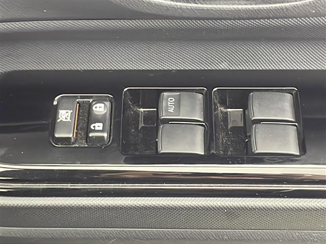 アクア Sスタイルブラック 禁煙車/トヨタセーフティ/純正ナビ/バックカメラ/ワンセグTV/ドライブレコーダー/プッシュスタート/スマートキー/純正フロアマッド/社外アルミホイール積み込み/アイドリングストップ/横滑り防止機能(33枚目)