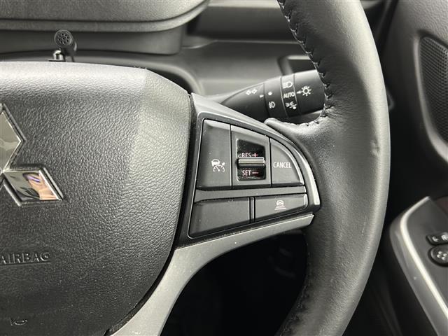 デリカD:2 カスタムハイブリッドMV 全方位カメラパッケージ 禁煙車/ヘッドアップディスプレイ/ACC/全周囲/両側パワスラ/純正ナビ/フルセグ/シートヒーター/ドラレコ/ETC/革巻ステア/ステアスイッチ/スマートキー/LEDヘッド/LEDフォグ/純正アルミ(6枚目)