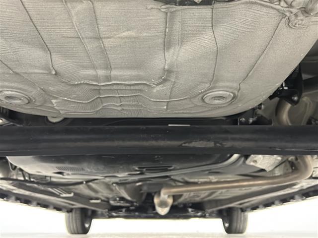 デリカD:2 カスタムハイブリッドMV 全方位カメラパッケージ 禁煙車/ヘッドアップディスプレイ/ACC/全周囲/両側パワスラ/純正ナビ/フルセグ/シートヒーター/ドラレコ/ETC/革巻ステア/ステアスイッチ/スマートキー/LEDヘッド/LEDフォグ/純正アルミ(43枚目)