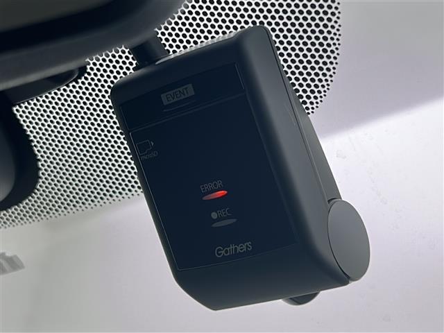 フリードハイブリッド ハイブリッド・Gホンダセンシング 禁煙車/ホンダセンシング/ACC/両側パワスラ/バックカメラ/純正ナビ/フルセグTV/純正ドラレコ/ETC/ステアスイッチ/スマートキー/LEDヘッド/純正フロアマット/純正15ホイールキャップ(8枚目)