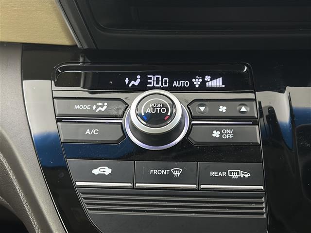 フリードハイブリッド ハイブリッド・Gホンダセンシング 禁煙車/ホンダセンシング/ACC/両側パワスラ/バックカメラ/純正ナビ/フルセグTV/純正ドラレコ/ETC/ステアスイッチ/スマートキー/LEDヘッド/純正フロアマット/純正15ホイールキャップ(10枚目)