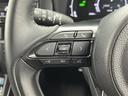ハイブリッドZ 禁煙車/トヨタセーフティ/4WD/両側電動ドア/純正ディスプレイオーディオ/バックカメラ/革巻ステアリング/ETC/AC100V/純正フロアマッド/純正アルミホイール/LEDヘッド/ロールサンシェード(25枚目)
