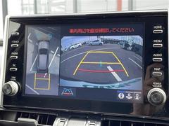 【パノラミックビューモニター】クルマを真上から見下ろした視点で駐車をサポートします！クルマの斜め後ろや真横など、いち早く障害物に気が付くことができます。 5