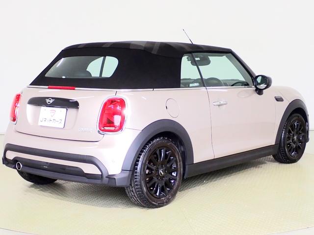 ＭＩＮＩ クーパー　コンバーチブル　クラシック・トリム　クラシックトリム・衝突軽減ブレーキ・障害物センサー・前席シートヒーター・ＬＥＤヘッドライト・スマートキー・純正ＡＷ・ＭＩＮＩコネクテッド・バックカメラ・Ｂｌｕｅｔｏｏｔｈ・ＥＴＣ・ドライブレコーダー（8枚目）