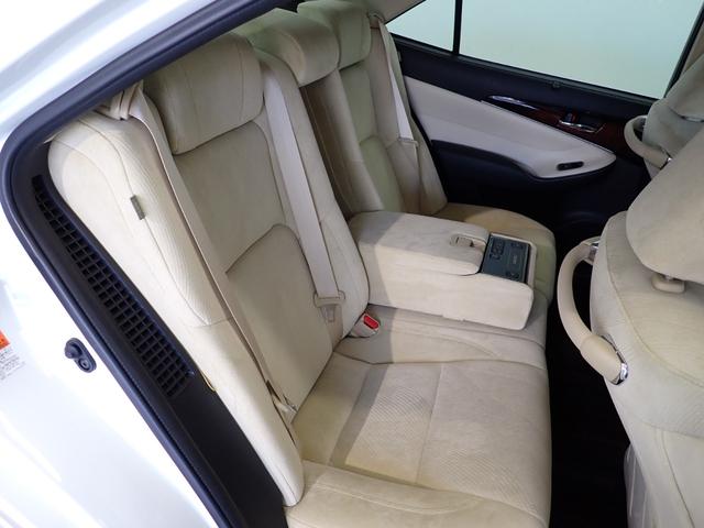 TOYOTA CROWN HYBRID ROYAL SALOON G