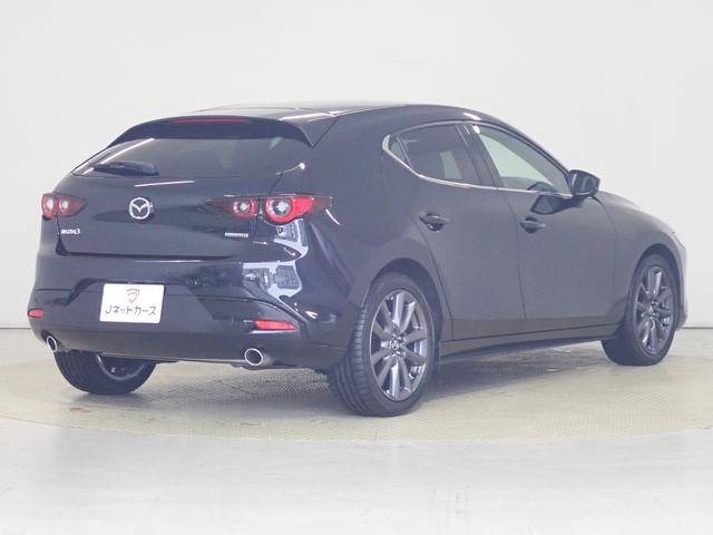 MAZDA3ファストバック 15Sツーリング 純正マツダコネクトナビ・ヘッドアップディスプレイ・ワイヤレス充電・衝突軽減ブレーキ・フルセグ・ブラインドスポットモニター(8枚目)