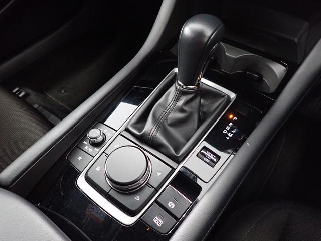 MAZDA3ファストバック 15Sツーリング 純正マツダコネクトナビ・ヘッドアップディスプレイ・ワイヤレス充電・衝突軽減ブレーキ・フルセグ・ブラインドスポットモニター(19枚目)
