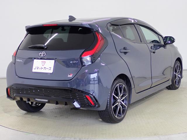 アクア GRスポーツ 純正10型DA・全方位カメラ・フルセグ・衝突軽減ブレーキ・純正17AW・ブラインドスポットモニター・レーンキープアシスト・クルーズコントロール(8枚目)