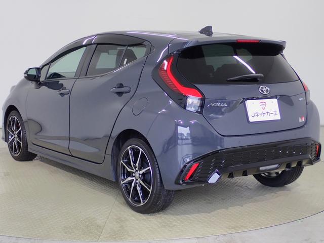 アクア GRスポーツ 純正10型DA・全方位カメラ・フルセグ・衝突軽減ブレーキ・純正17AW・ブラインドスポットモニター・レーンキープアシスト・クルーズコントロール(11枚目)