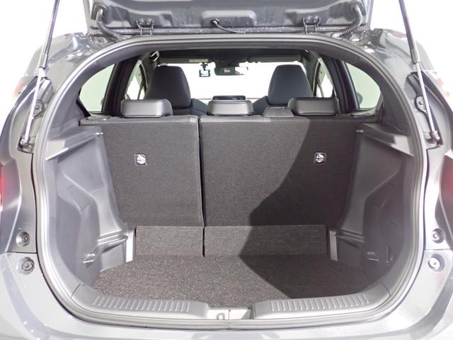 アクア GRスポーツ 純正10型DA・全方位カメラ・フルセグ・衝突軽減ブレーキ・純正17AW・ブラインドスポットモニター・レーンキープアシスト・クルーズコントロール(30枚目)