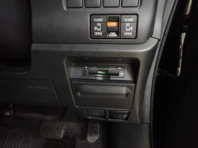 ノア X 純正12型後席モニター・純正9型ナビ・両側電動スライドドア・フルセグTV・バックカメラ・LEDヘッドライト・ETC・Bluetooth・HDMI・スマートキー(21枚目)