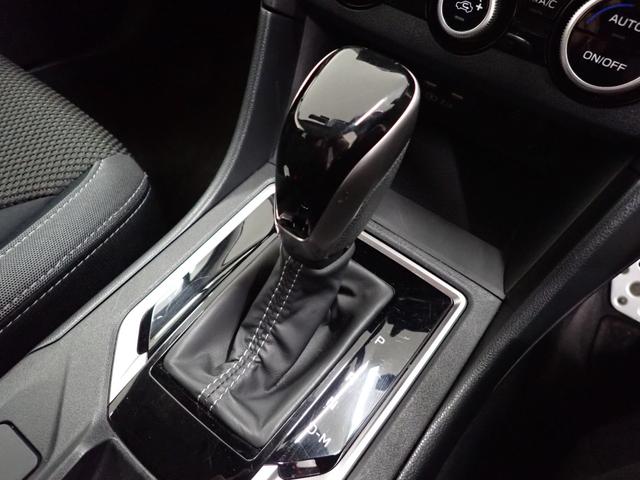 発進時や後退時に必ず操作するレバーです。操作のしやすさが肝になってきます。ぜひ一度体感してください。