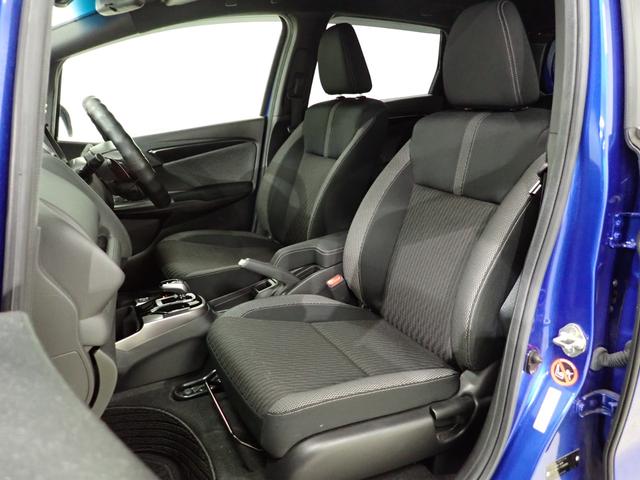 フィットハイブリッド Ｓ　ホンダセンシング　純正ナビ・フルセグＴＶ・バックカメラ・アダプティブクルーズコントロール・レーンキープアシスト・衝突軽減ブレーキ・ＬＥＤヘッドライト・純正１６インチＡＷ・ＥＴＣ・Ｂｌｕｅｔｏｏｔｈ・スマートキー・ＤＶＤ（27枚目）